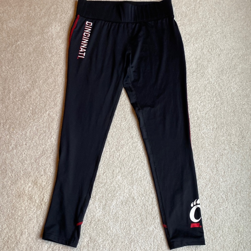 Ladies Large Champion UC University of Cincinnati Bearcats leggings. L